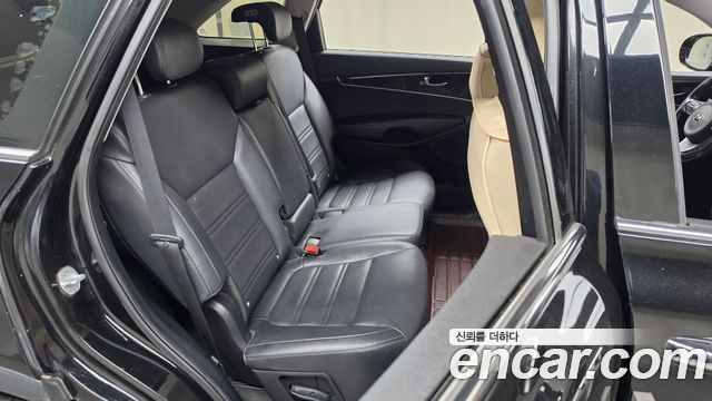 Kia Sorento 2017 — photo 18
