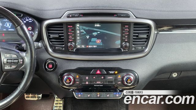 Kia Sorento 2017 — photo 21