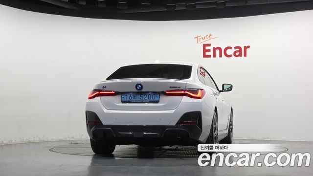 BMW i4 2023 — photo 4