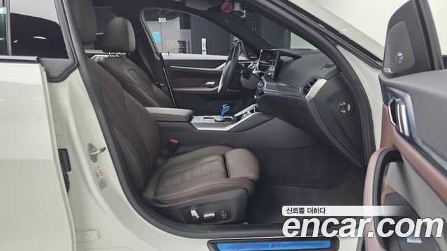 BMW i4 2023 — photo 17