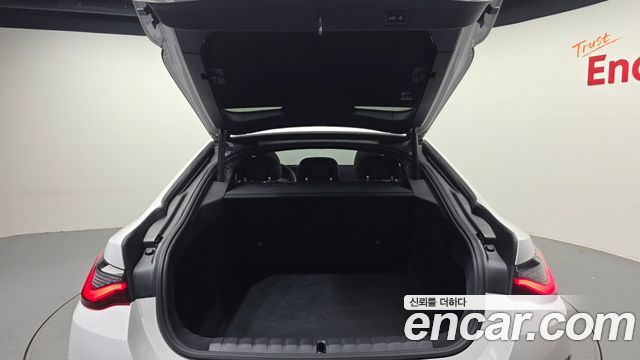 BMW i4 2023 — photo 26