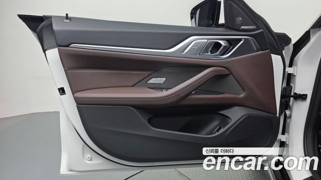 BMW i4 2023 — photo 14
