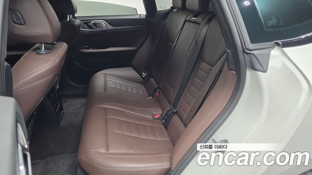 BMW i4 2023 — photo 16