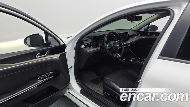 Kia K5 2020 — photo 13