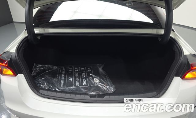 Kia K5 2020 — photo 23