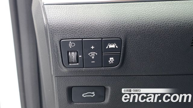 Kia K5 2020 — photo 25