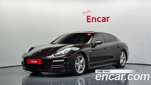 Porsche Panamera 2014 — photo 1