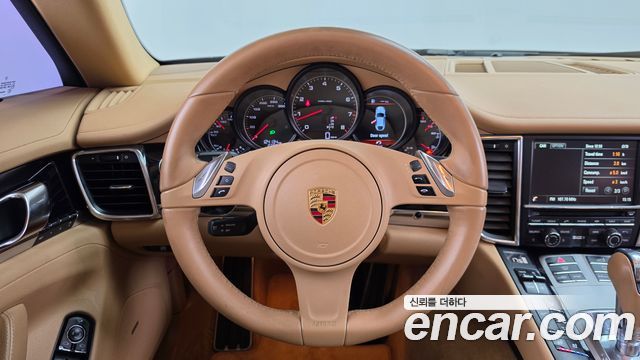 Porsche Panamera 2014 — photo 13