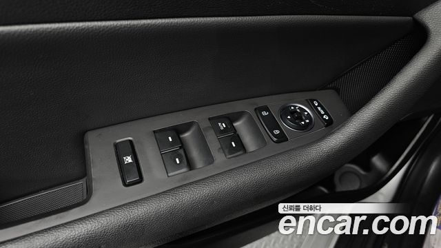 Hyundai Sonata 2015 — photo 18