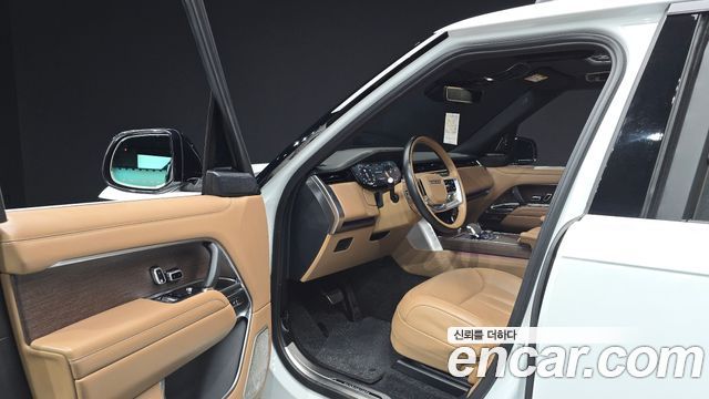 Land Rover Range Rover 2023 — photo 13