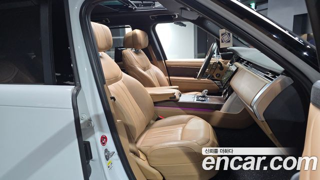 Land Rover Range Rover 2023 — photo 17