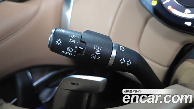 Land Rover Range Rover 2023 — photo 29