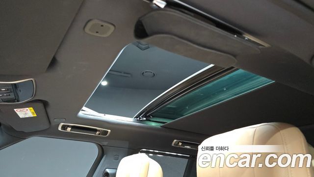 Land Rover Range Rover 2023 — photo 37