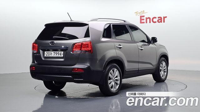 Kia Sorento 2012 — photo 2