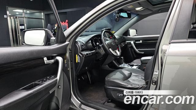 Kia Sorento 2012 — photo 13