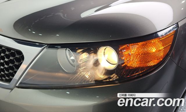 Kia Sorento 2012 — photo 8