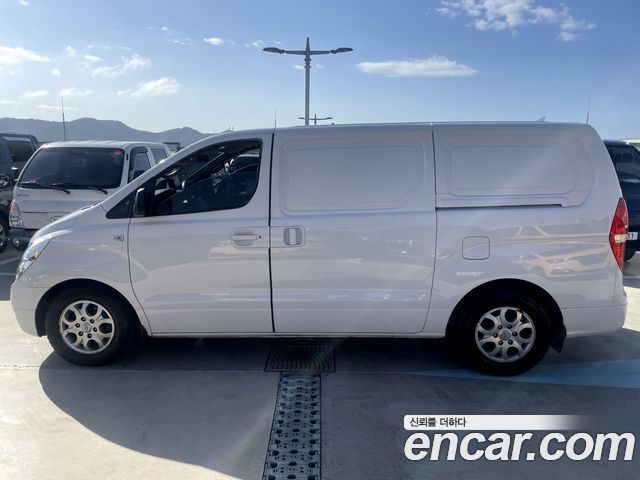 Hyundai Starex 2014 — photo 2