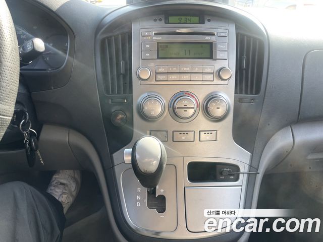 Hyundai Starex 2014 — photo 12