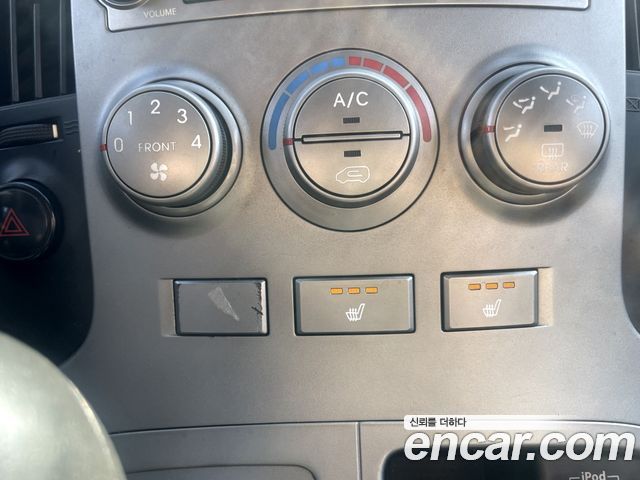 Hyundai Starex 2014 — photo 13