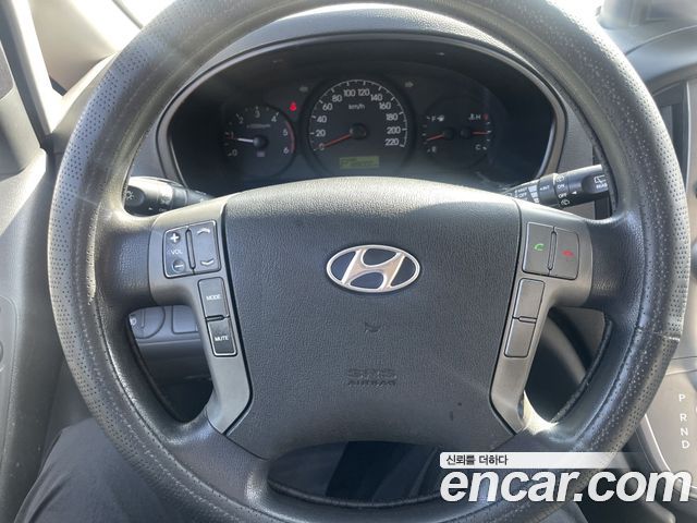 Hyundai Starex 2014 — photo 15