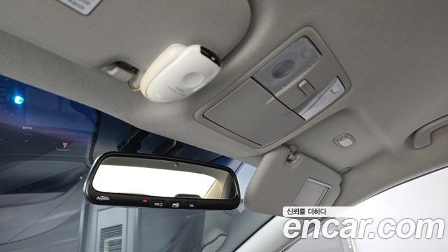 Kia K3 2015 — photo 18