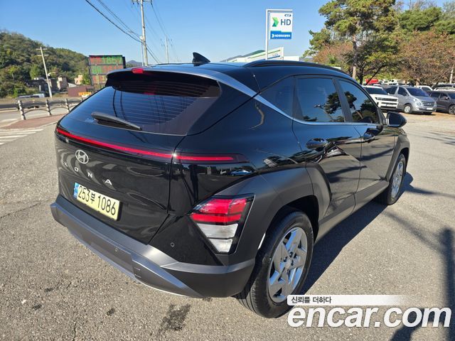 Hyundai Kona 2023 — photo 4