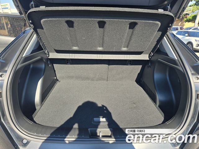 Hyundai Kona 2023 — photo 13