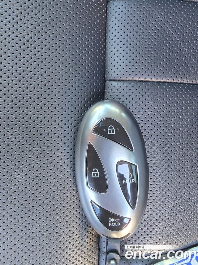 Hyundai Kona 2023 — photo 17