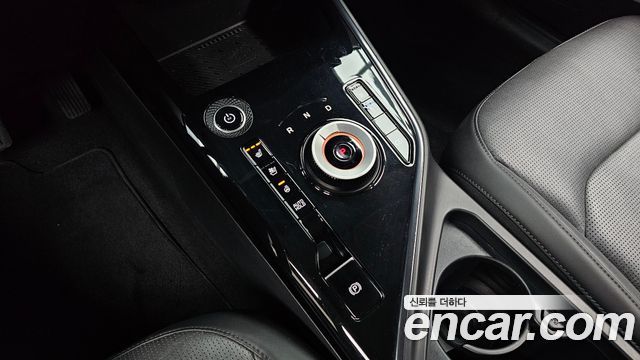 Kia Niro 2023 — photo 12