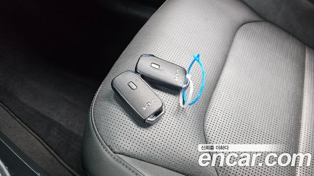 Kia Niro 2023 — photo 21
