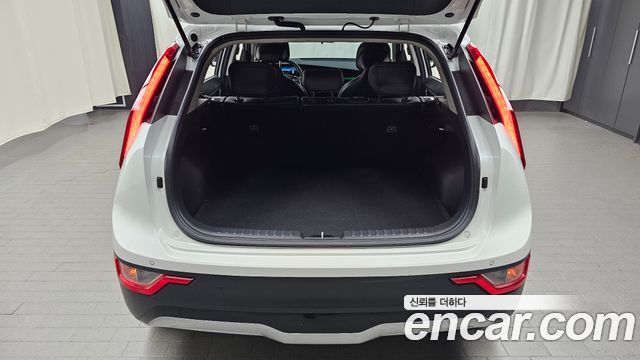 Kia Niro 2023 — photo 22