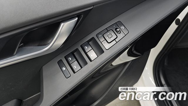 Kia Niro 2023 — photo 26
