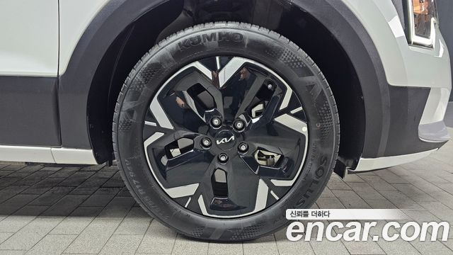 Kia Niro 2023 — photo 7