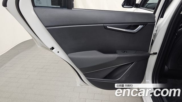 Kia Niro 2023 — photo 15