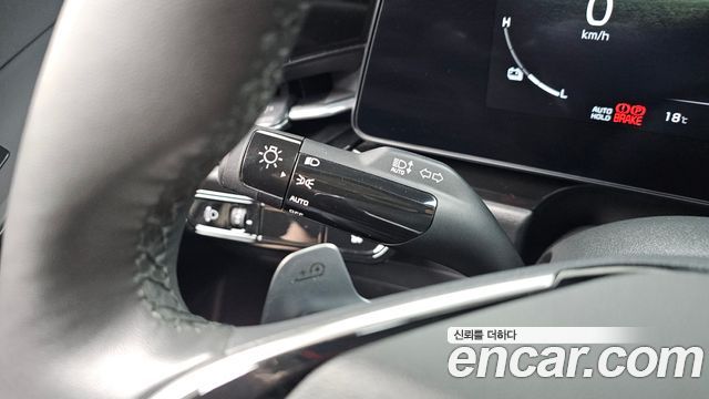 Kia Niro 2023 — photo 27