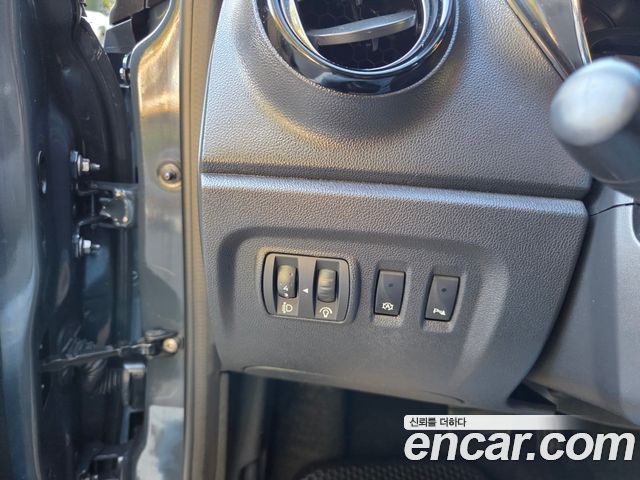 Renault Korea QM3 2016 — photo 14
