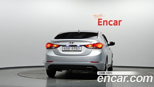 Hyundai AVANTE 2015 — photo 4