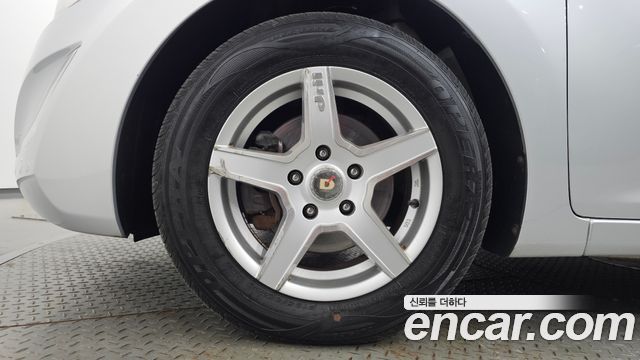 Hyundai AVANTE 2015 — photo 5