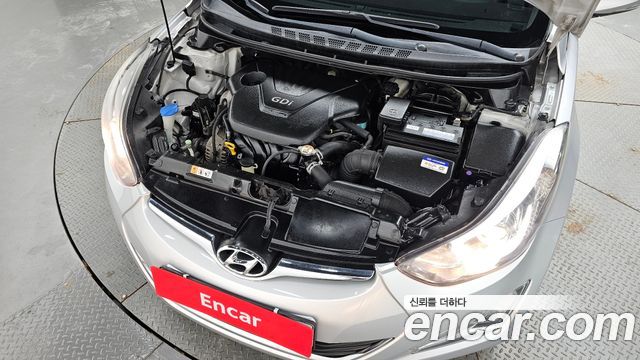 Hyundai AVANTE 2015 — photo 6