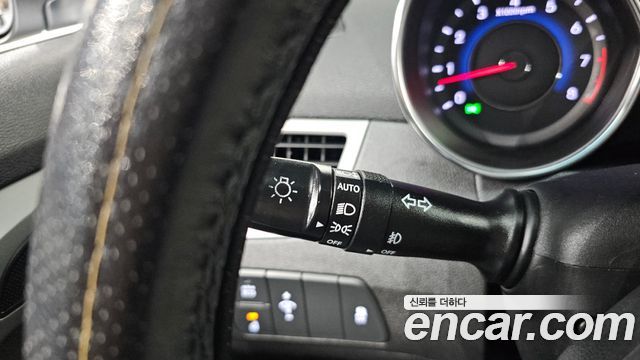 Hyundai AVANTE 2015 — photo 14