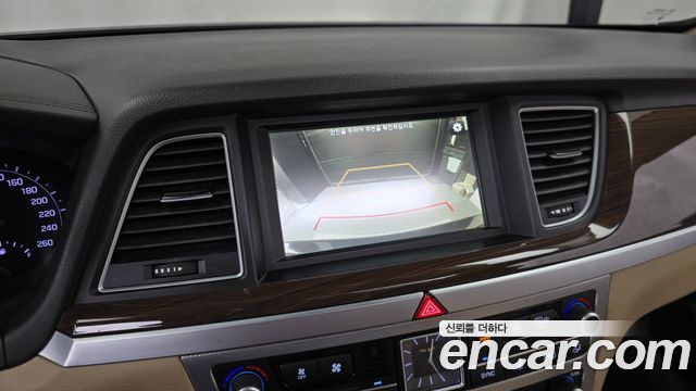 Genesis G80 2018 — photo 15
