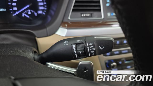 Genesis G80 2018 — photo 16