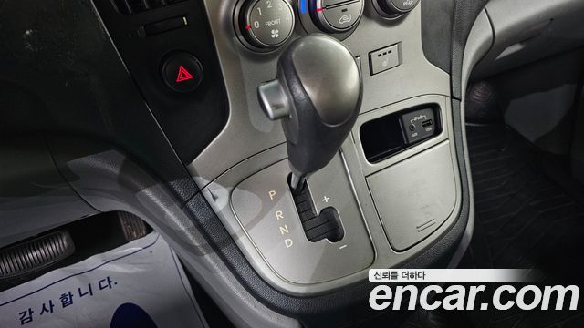 Hyundai Starex 2014 — photo 9