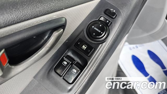 Hyundai Starex 2014 — photo 12
