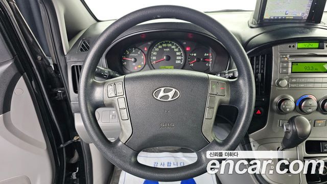 Hyundai Starex 2014 — photo 15