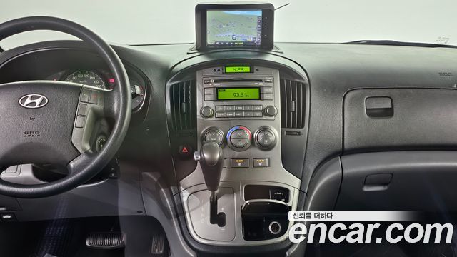 Hyundai Starex 2014 — photo 16