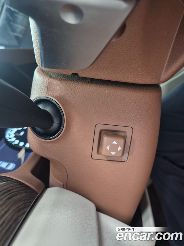 Genesis G90 2019 — photo 14