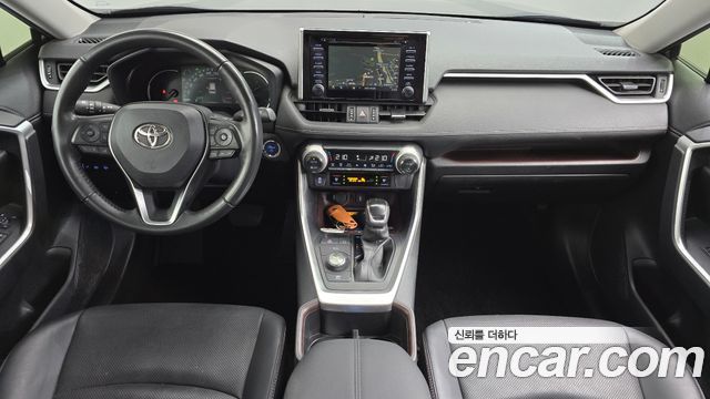 Toyota RAV4 2022 — photo 10