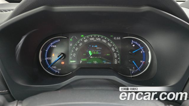 Toyota RAV4 2022 — photo 11