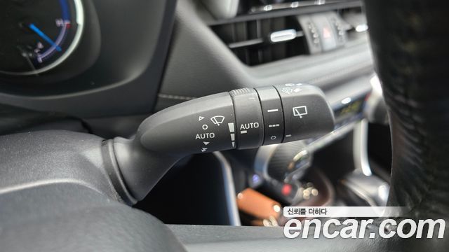 Toyota RAV4 2022 — photo 26